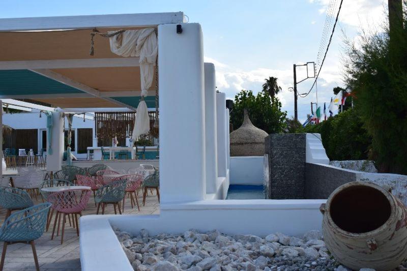 Marzi Beach And Bungalows Hotel Kokkónion Exterior foto