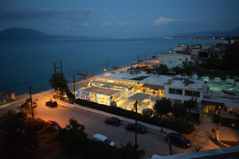 Marzi Beach And Bungalows Hotel Kokkónion Exterior foto