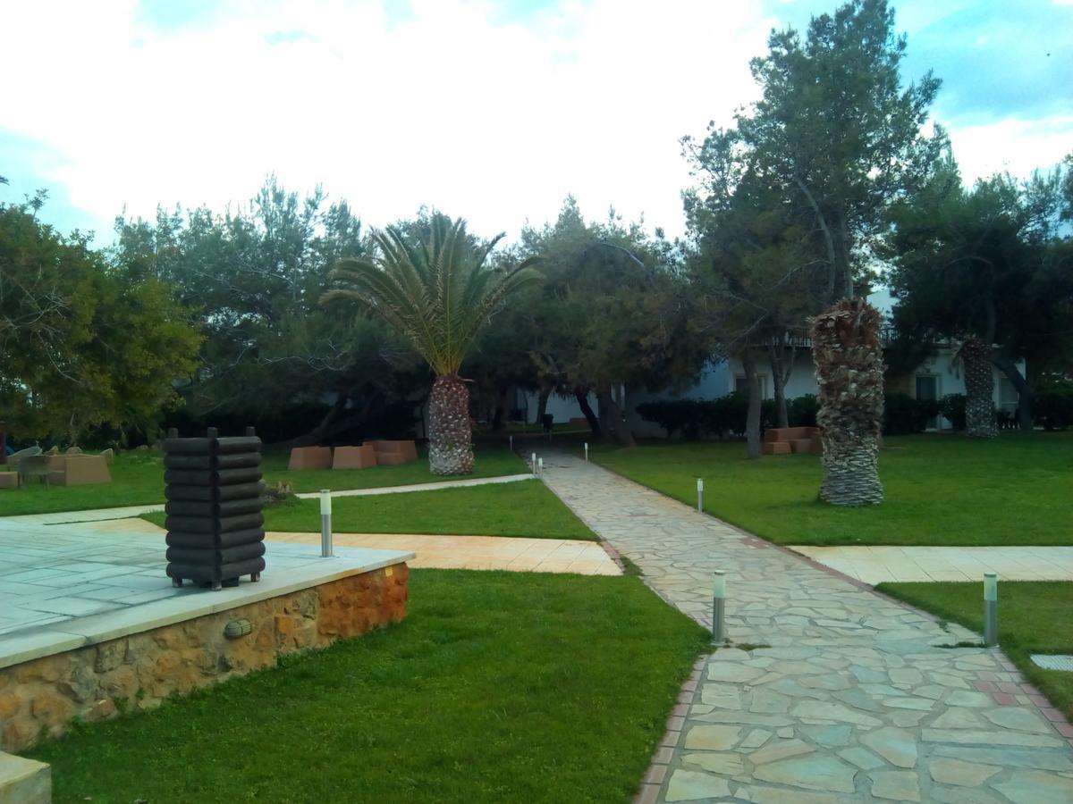 Marzi Beach And Bungalows Hotel Kokkónion Exterior foto